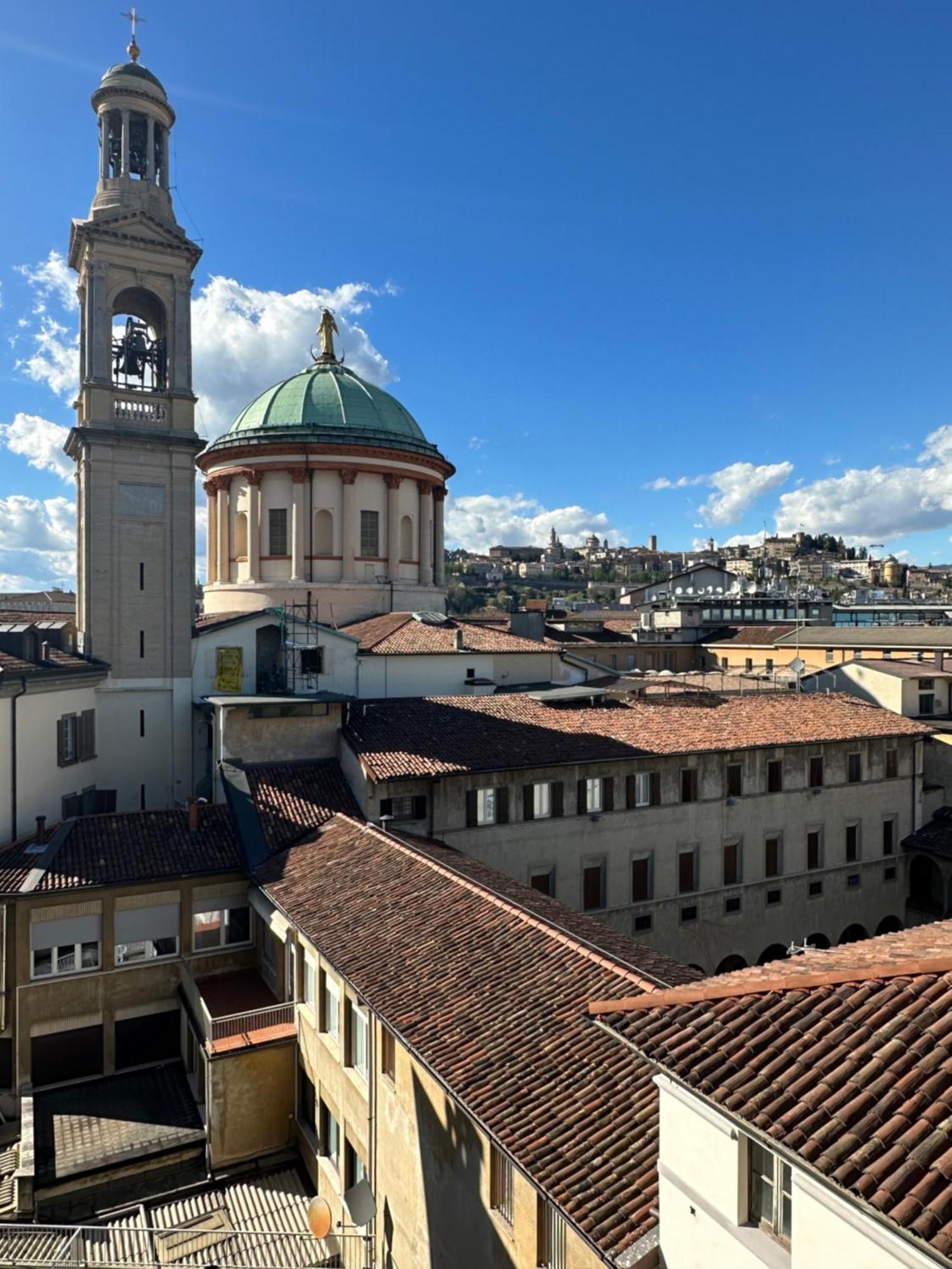 San Francesco Skyline Apartment Bergamo Exterior photo